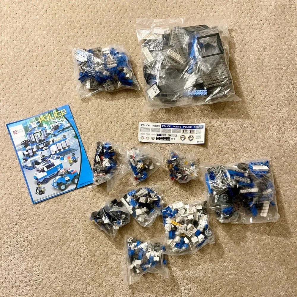 BRICTEK Police (NIB) Building Blocks (Compatible w/Other Leading Brands) (11010)